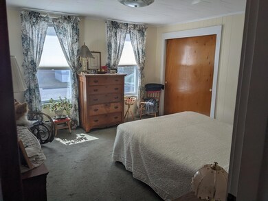 431 NE A Bedroom
