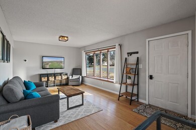 8432 Emerson Ave S, Bloomington, MN 55420 - photo 3