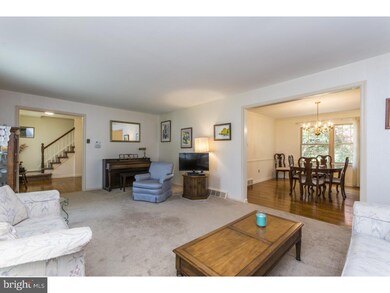 767 Hazelwood Dr, North Wales, PA 19454 - photo 4