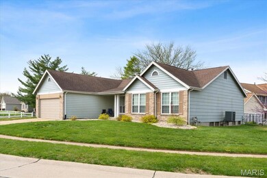 3903 Triple Crown Dr, Florissant, MO 63034 - photo 2