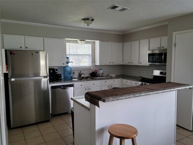 371 Somerset Ct, Alvin, TX 77511 - photo 3