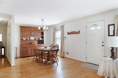 007 - 6101 Clovelly Ct - Dining Room 1