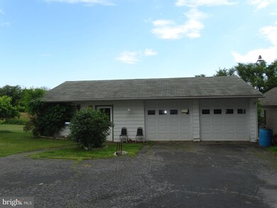 1167 Boyer Mill Rd, Chambersburg, PA 17202 - photo 3