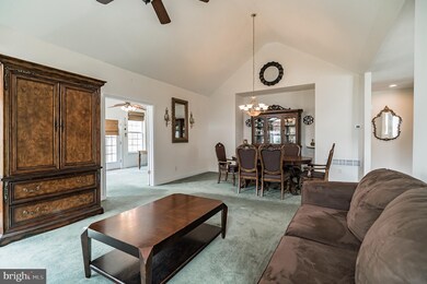 2014 Rose Dr, Pennsburg, PA 18073 - photo 4