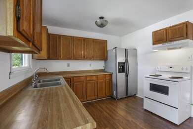 2204 Midway St, Johnson City, TN 37601 - photo 6