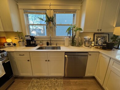 27 Charlotte Rd unit 1, Waltham, MA 02453 - photo 6