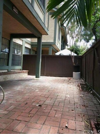 Very Spacious Front Patio