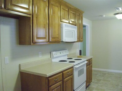 422 Riverview Dr, Shelbyville, TN 37160 - photo 7