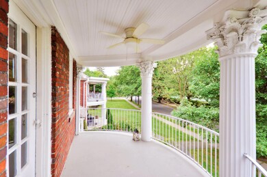 1946-Guilford-Rd-Balcony-2
