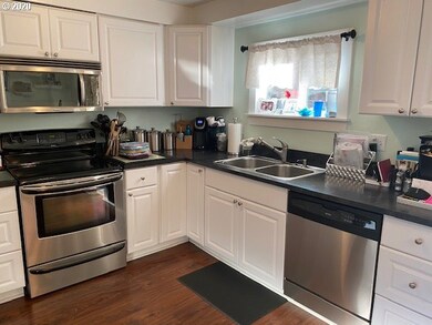 2019 Willow St, Florence, OR 97439 - photo 6