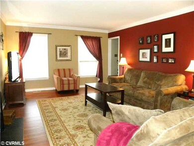 Den/Family/Great Room - 21 x 13 Family Room just o