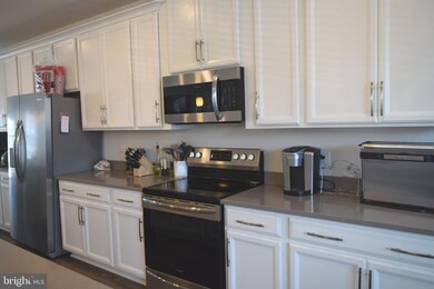 6947 Stoddert Ln, Landover, MD 20785 - photo 6