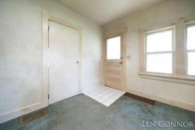 4-web-or-mls-2305-berwyn-ave-sw