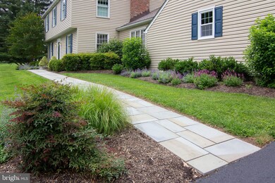 4200 Ravenhurst Cir, Glen Arm, MD 21057 - photo 2