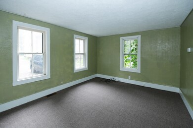 717_719 Davis St-105