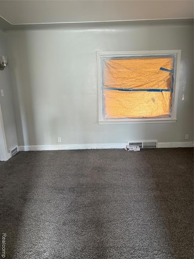 14827 Petoskey Ave, Detroit, MI 48238 - photo 5