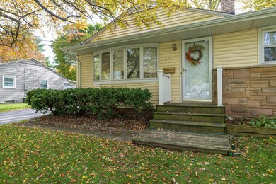3721 Devonshire-2