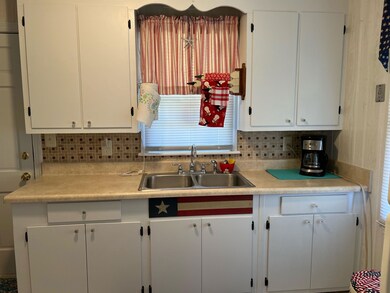 214 James Ave, Waynesboro, VA 22980 - photo 3