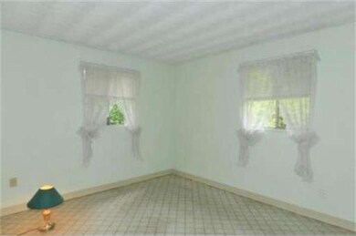 24 Doris Rd, Framingham, MA 01701 - photo 6