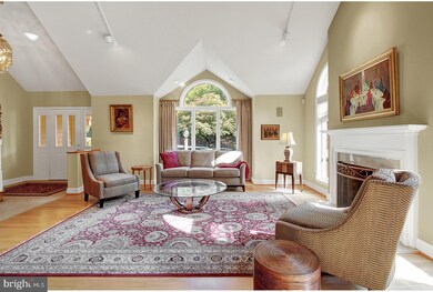 8536 Hill Spring Dr, Lutherville Timonium, MD 21093 - photo 5