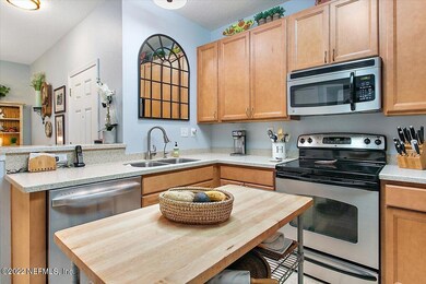 06-Kitchen
