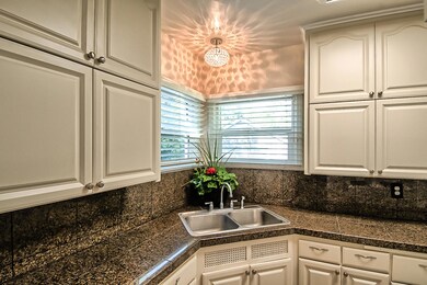 1364 Chestnut St, Redding, CA 96001 - photo 3