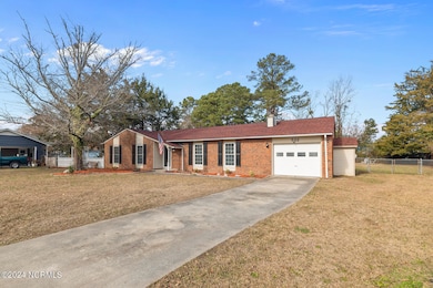 522 E Springhill Terrace, Jacksonville, NC 28546 - photo 2