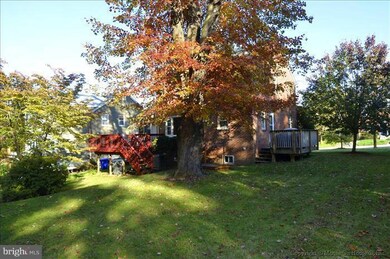 9404 Warren St, Silver Spring, MD 20910 - photo 3