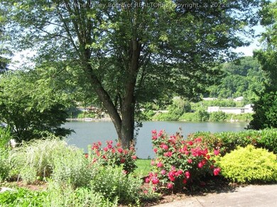 203 25th St, Dunbar, WV 25064 - photo 2