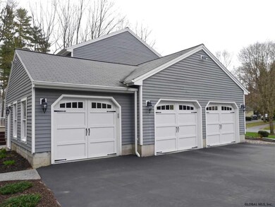 15 Hearthstone Dr, Gansevoort, NY 12831 - photo 4