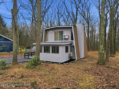 3217 Hamlet Dr, Coolbaugh Township, PA 18466 - photo 5