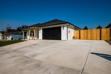 1055 Arrowhead-2