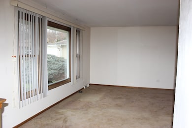 5554 Linder Ct, Crestwood, IL 60445 - photo 3