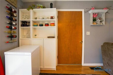 1038 Brookside Dr, Findlay, OH 45840 - photo 3