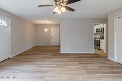 725 Dennis Rd, Jacksonville, NC 28546 - photo 7