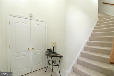 13893 Gullane Dr unit 100, Woodbridge, VA 22191 - photo 6