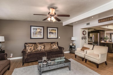 10217 Singapore Ave, El Paso, TX 79925 - photo 6