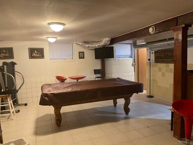 208 E Keith Ave, Waukegan, IL 60085 - photo 4