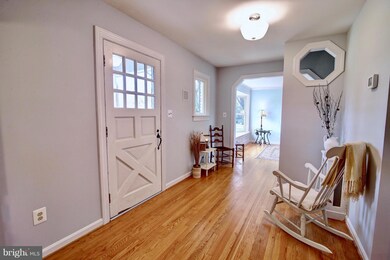 36984 Glendale St, Purcellville, VA 20132 - photo 2