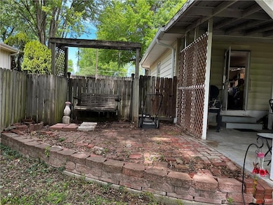 107 SW 19th St, Oak Grove, MO 64075 - photo 3