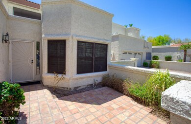7810 S Kachina Dr, Tempe, AZ 85284 - photo 2