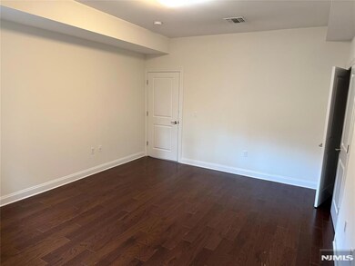 2001 Hudson Terrace unit 305, Fort Lee, NJ 07024 - photo 7