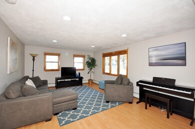 22 Jeffrey Rd, Billerica, MA 01821 - photo 2