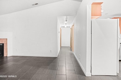 612 Millenium Ave, Moxee, WA 98936 - photo 3