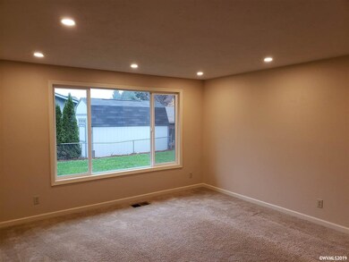 1957 Fieldcrest Ct S, Salem, OR 97306 - photo 3
