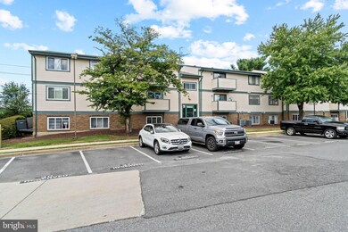 19613 Gunners Branch Rd, Germantown, MD 20876 - photo 3