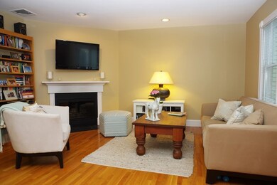 22 Mount Vernon St unit 3, Charlestown, MA 02129 - photo 3