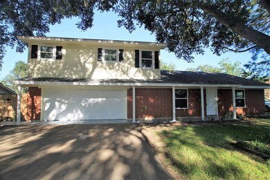3417 Briar Ln, Bay City, TX 77414 - photo 2