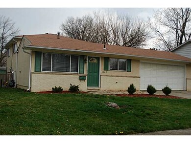 4840 Bromsgrove Ct, Columbus, OH 43232 - photo 2