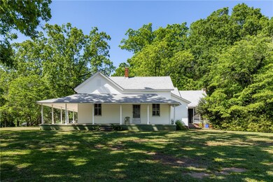 207 Lebanon Rd, Pendleton, SC 29670 - photo 2